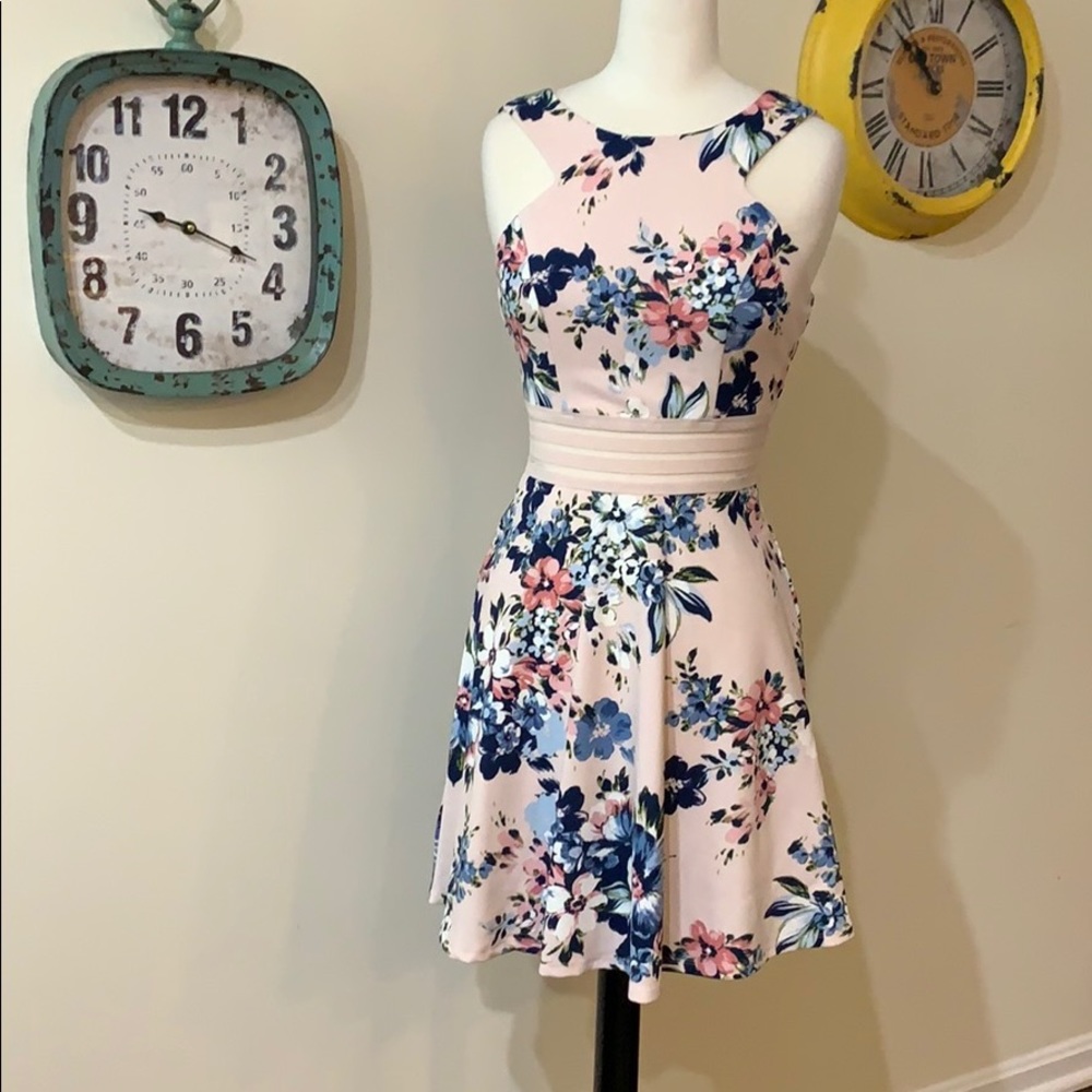 Gorgeous spring color dress with see they details